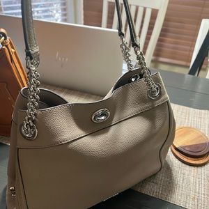 Coach Edie Carryall Pebbled Leather Silver chain smoke free environment